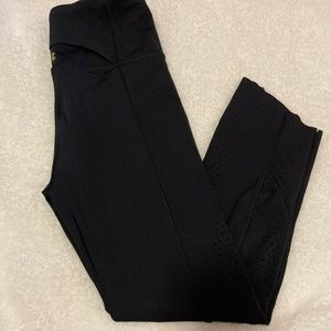 UNDER ARMOUR HeatGear® Armour Mesh Ankle Crop Leggings